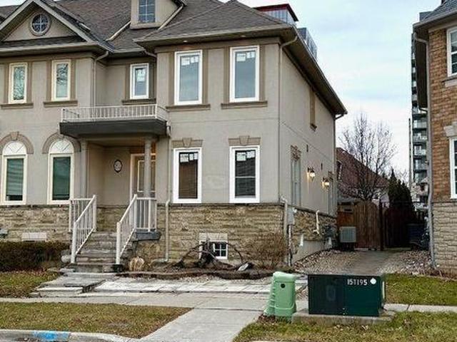 82 Ellesmere Street, Richmond Hill, ON, L4B 4E3 house for sale | Listing ID N12010 | Royal LePage