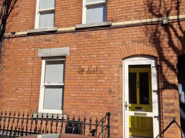 82 Fitzroy Avenue, Drumcondra, Dublin 3 is for rent