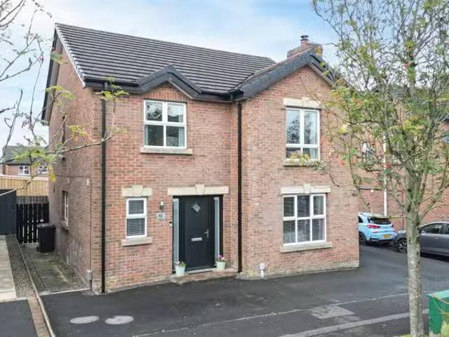 82 Gateside Manor