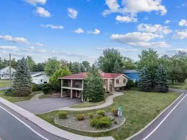 82 Goodwill Avenue, Charlottetown, PE, C1A 3E5 house for sal.