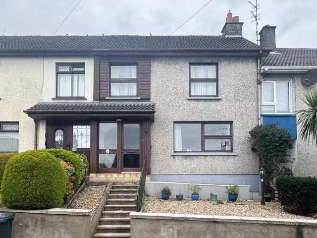 82 Highfield Road
