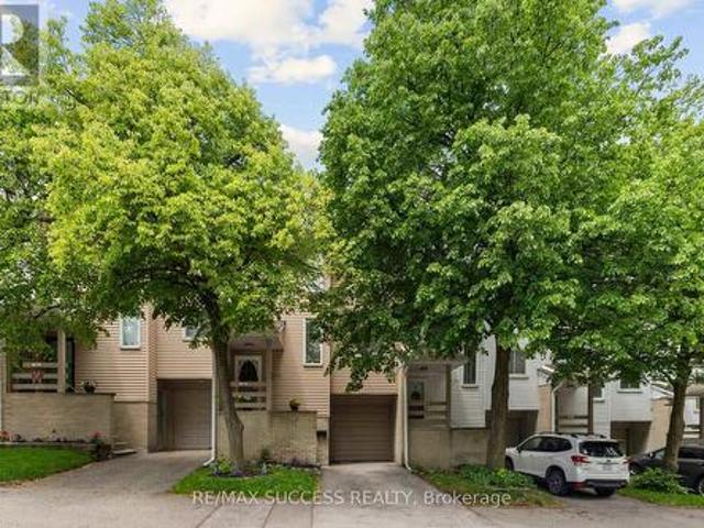 82 Lynden Circle, Halton Hills, ON, L7G 4Y8 townhouse for sale | Listing ID W13021 | Royal LePage