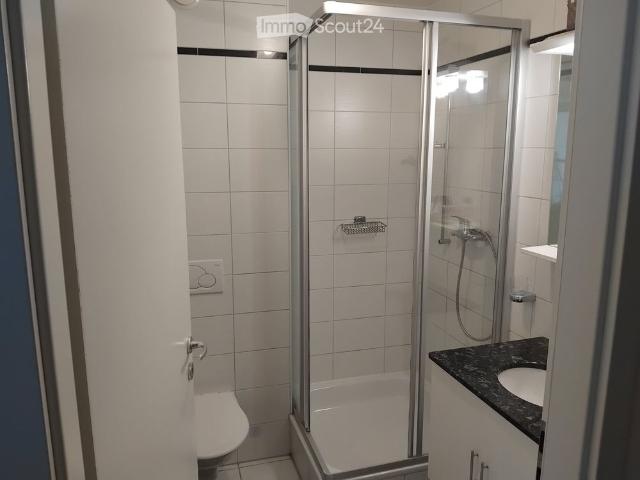 82 m²