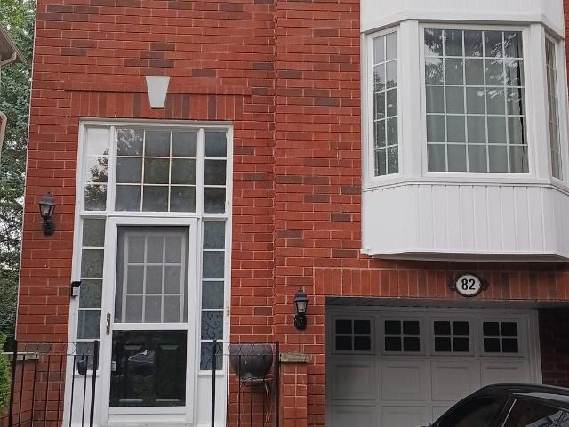 82 Mosaics Avenue, Aurora | 3Beds/3Bath, Townhouse, $3,100/mo | Condos. Ca