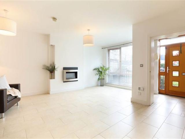 82 Olcovar, Shankill, County Dublin Clare Connolly Estate Agents 4910 MyHome. Ie Residential