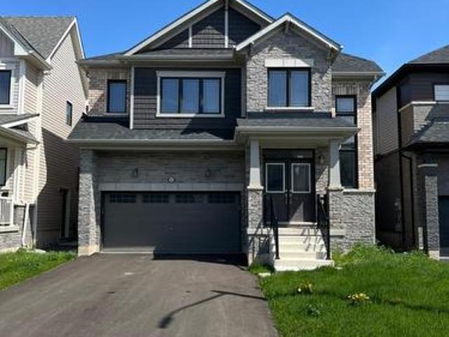 82 Sunflower Crescent, Thorold, ON, L0S 1K0 house for sale | Listing ID X13102 | Royal LePage
