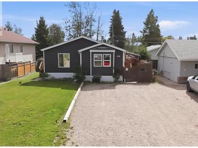 8307 99 Avenue, Fort St. John, BC, V1J 1S8 house for sale | Listing ID R3158 | Royal LePage