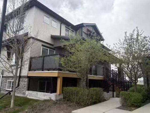 8303 2781 Chinook Winds Drive Sw, Airdrie, AB, T4B 3S5 townh.