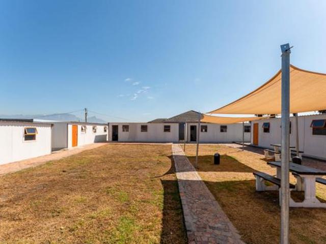 830 m² Land available in Zeekoevlei