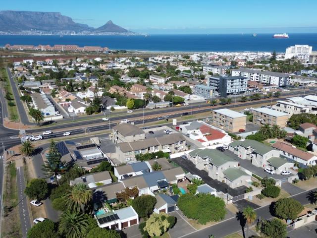 830m² Vacant Land For Sale in Table View