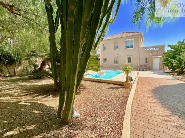 83150 BANDOL CO EXCLUSIVITE VILLA VUE MER PLAGES COMMERCE