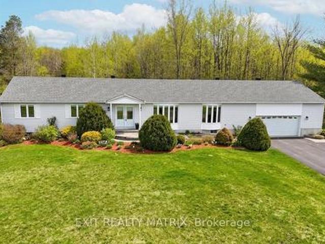 8329 Rodney Farm Drive, Ottawa, ON, K0A 2P0 house for sale | Listing ID X13505 | Royal LePage