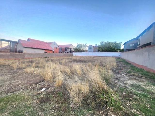 832 m² Land available in Wild Olive Estate