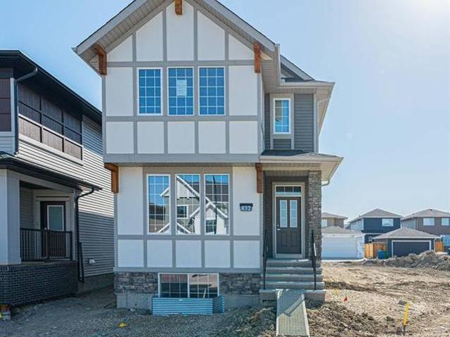 832 Reynolds Manor SW Airdrie AB T4B5G2 For Sale