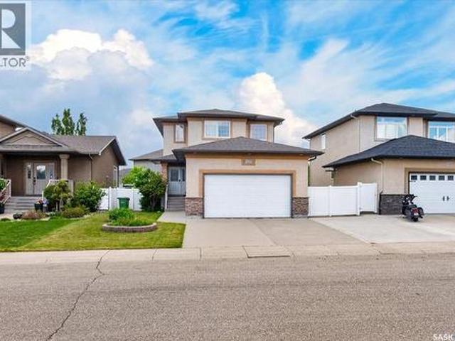 8338 Wascana Gardens Way, Regina, SK, S4V 1E8 house for sale | Listing ID SK038745 | Royal LePage