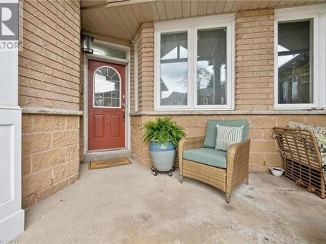 833 Scollard Court Unit# 107, Mississauga, ON, L5V 2B4 townhouse for sale | Listing ID 40828 | Royal LePage