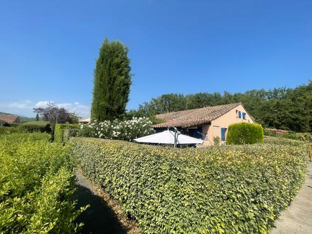 83440 TOURETTES MAISON F3 PARKING PISCINE GOLF TERRE BLANCHE