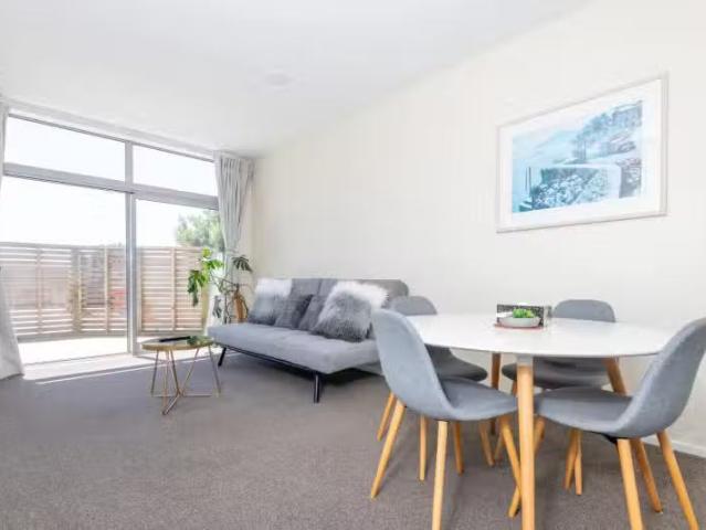 8/34 Main Road, Tawa, Wellington City