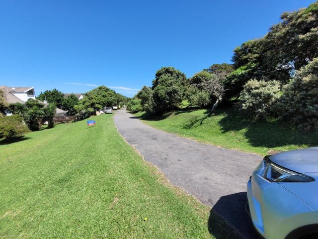 834m² Vacant Land For Sale in Cove Rock