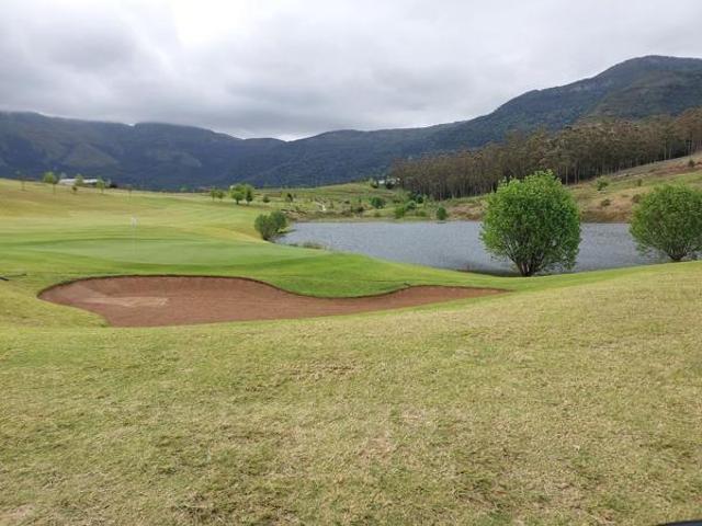 835 m² Land available in Seymour