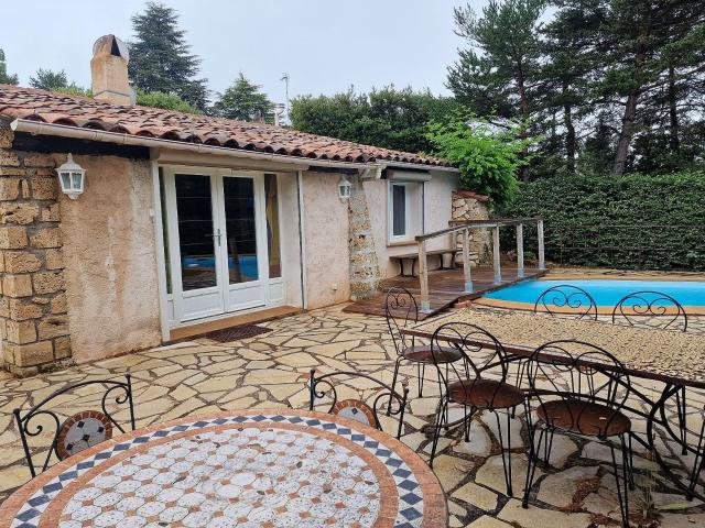 83690 Tourtour Au coeur de la Provence non isolé, charmante. 106m² Tourtour