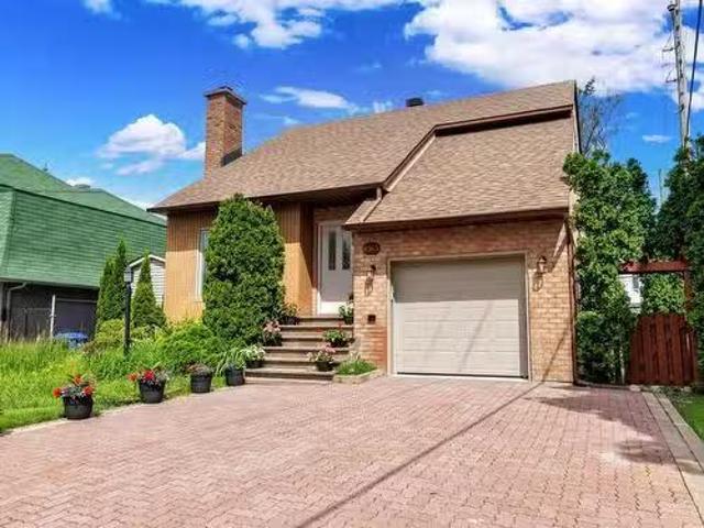 8360 Av. Oregon, Brossard, QC, J4Y 2J7 house for sale Listi.