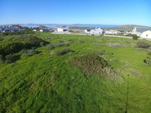 836 m² Land available in Hoogland