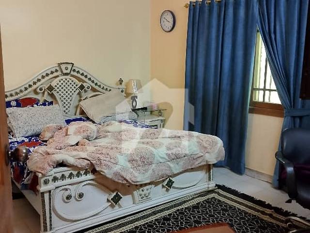 836 Square Feet West Open Main Road Facing Well Maintianed Leased Flat Avialable For Sell At 4th Floor In Gulistan E Johar Blkm13 At Very Prime Location Original Pics Can Be Provided On Demand