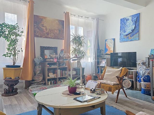 83720 trans en provence Rdc appartement de 53m2 plus cave gr