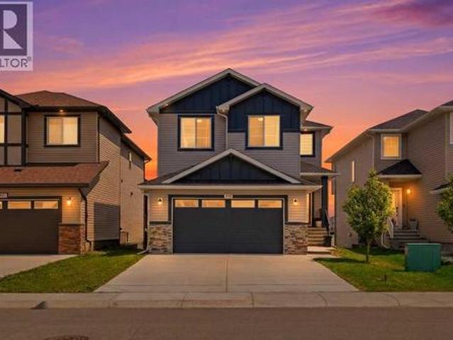 838 Edgefield Street, Strathmore, AB, T0J 1Y0 house for sale | Listing ID A2328 | Royal LePage
