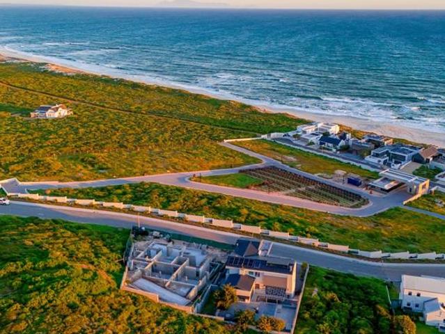 839 m² Land available in Yzerfontein