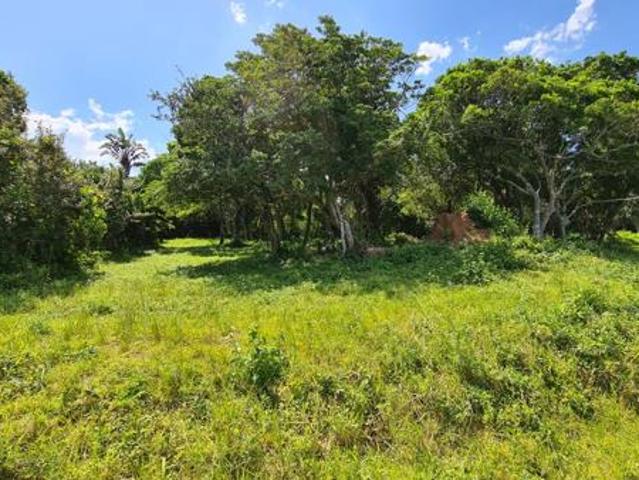 839 m² Land available in Cintsa