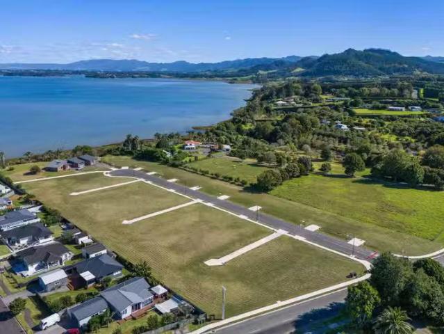 87 Athenree Road, Athenree, Western Bay Of Plenty For Sale