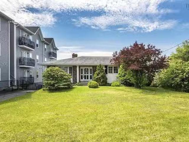 87 Cow Bay Road, Eastern Passage, NS, B3G 1A3 house for sale.