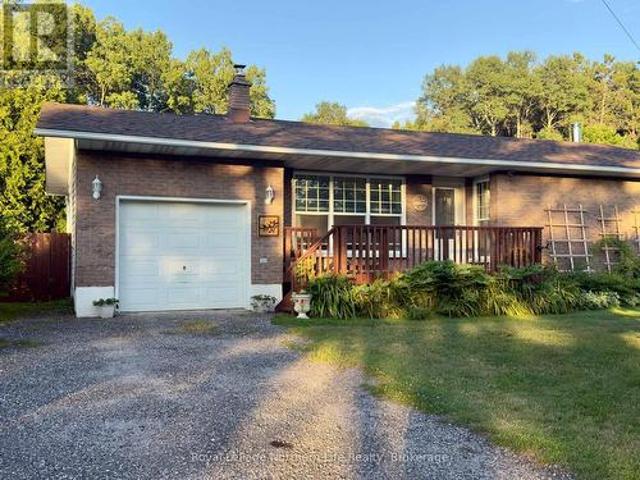 87 Ridgemount Drive, East Ferris Corbeil, ON, P0H 1K0 house for sale | Listing ID X13709 | Royal LePage
