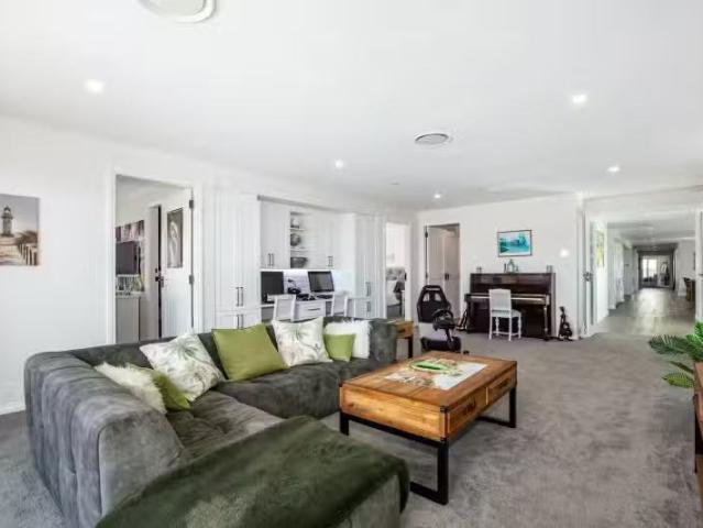 87 Rutherford Drive, Waikanae Beach, Kapiti Coast