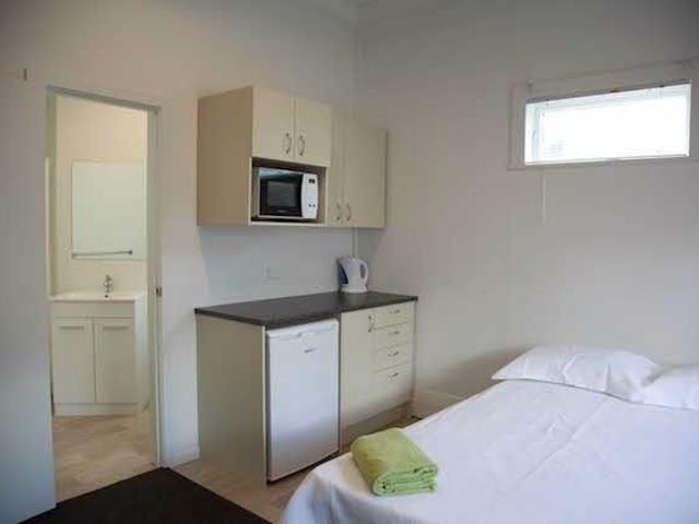 87D Lake Road, Hamilton