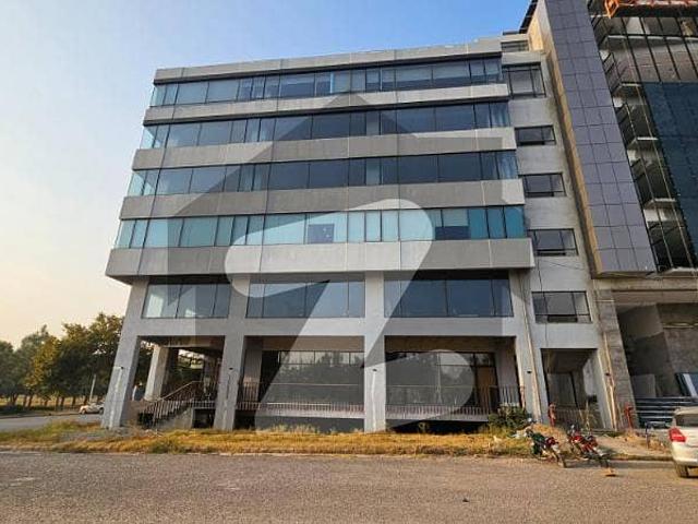 8400 Sq. Ft. Corner Office Floor for Rent in Business Square, Gulberg Greens Elevator, Parking & 9 Washrooms
