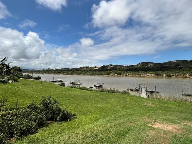 840 m² Land available in Colchester