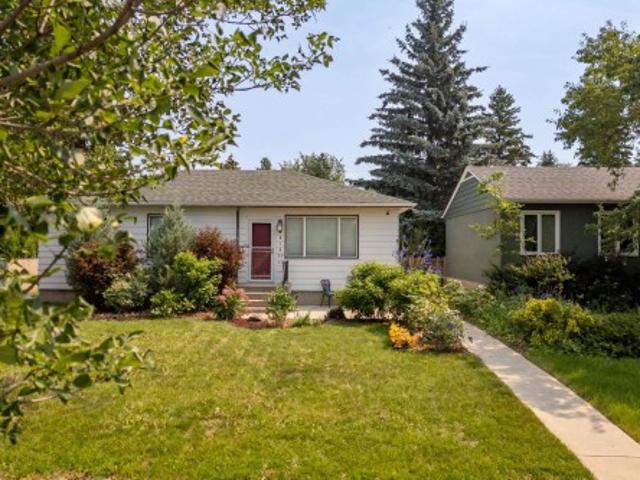 8419 77 Street Nw, Edmonton, AB, T6C 2L7 house for sale | Listing ID E4500 | Royal LePage