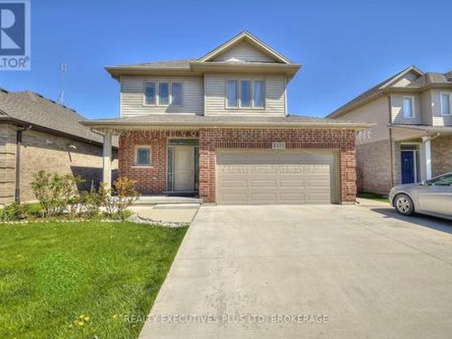 8433 Angie Drive, Niagara Falls Forestview, ON, L2H 0M9 house for sale | Listing ID X11940 | Royal LePage