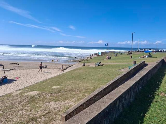 843 m² Land available in Uvongo