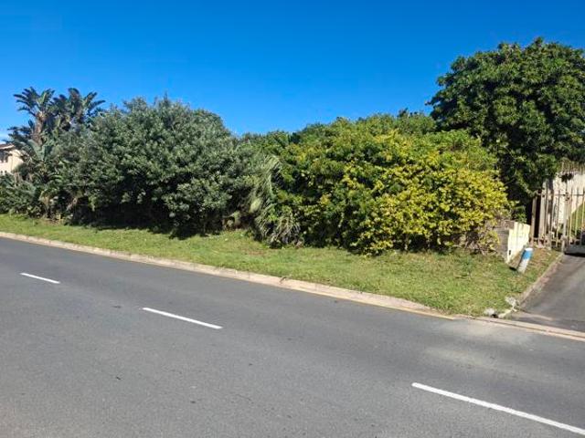 843 m² Land available in Uvongo