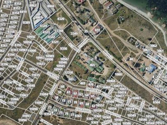 843 m² Land available in Britanica Heights