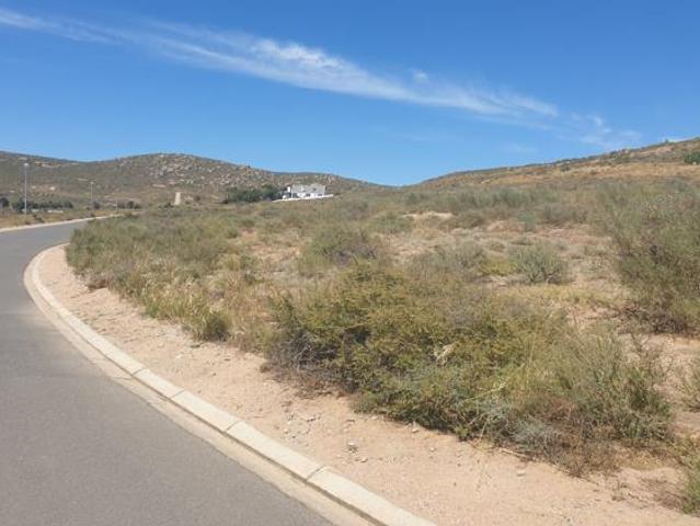 845 m² Land available in Britanica Heights