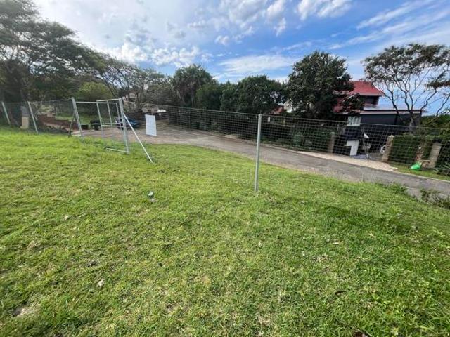 845 m² Land available in Cintsa