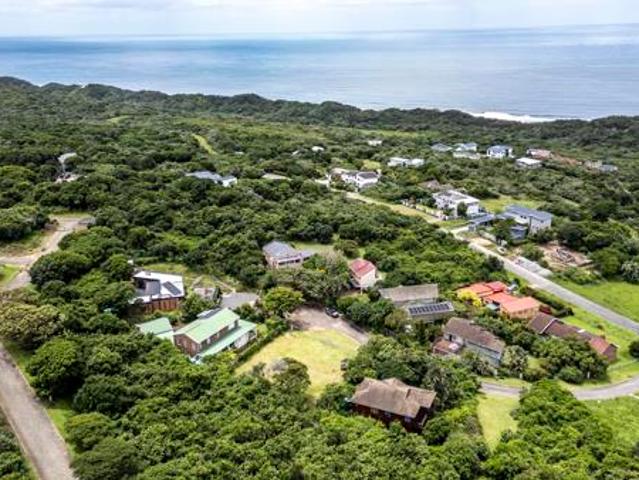 845 m² Land available in Cintsa East