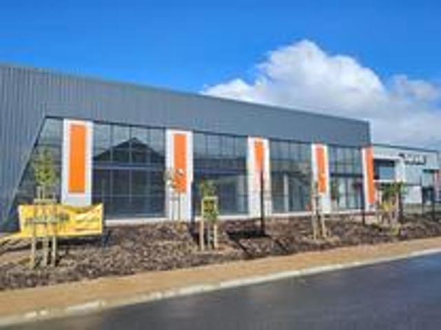 847m² warehouse to let | stonewood b.