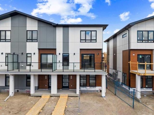 848 83 Street Sw, Calgary, AB, T3H 6M8 townhouse for sale | Listing ID A2304 | Royal LePage