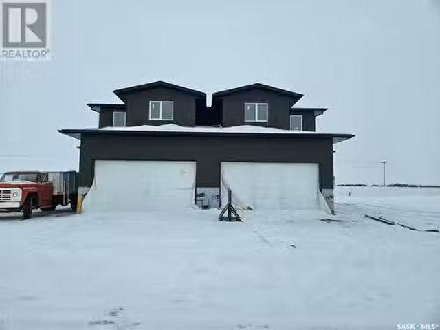 848 Delaet Bay, Warman, SK, S0K 0A1 house for sale Listing.